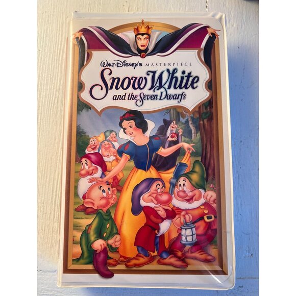 Walt Disney Masterpiece Snow White & The Seven Dwarfs VHS 1994 Classic Movie - Picture 1 of 2